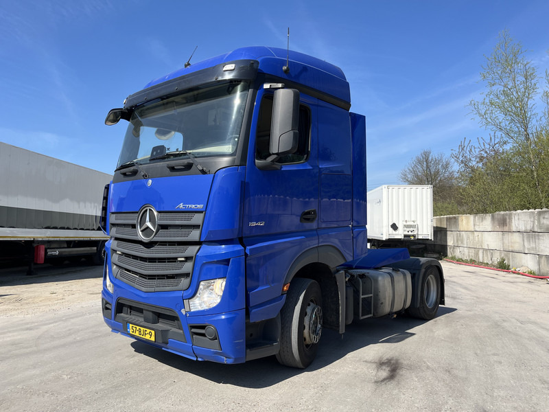 Cabeza tractora Mercedes-Benz Actros 1842 Streamspace / 871 dkm / 2 Tanks / NL Truck: foto 19
