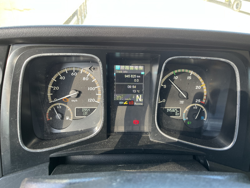 Mercedes-Benz Actros 1842 Streamspace / 945 dkm / 2 Tanks / NL Truck - Cabeza tractora: foto 4 Mercedes-Benz Actros 1842 Streamspace / 945 dkm / 2 Tanks / NL Truck - Cabeza tractora: foto 4