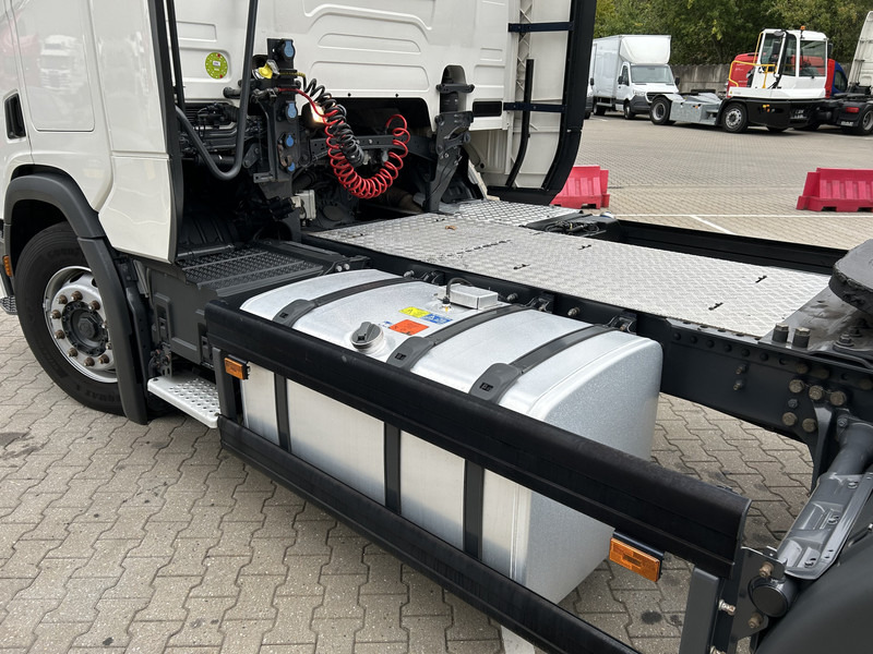 Cabeza tractora Scania R450 Highline / Retarder / 707 dkm / APK TUV 03-26: foto 17
