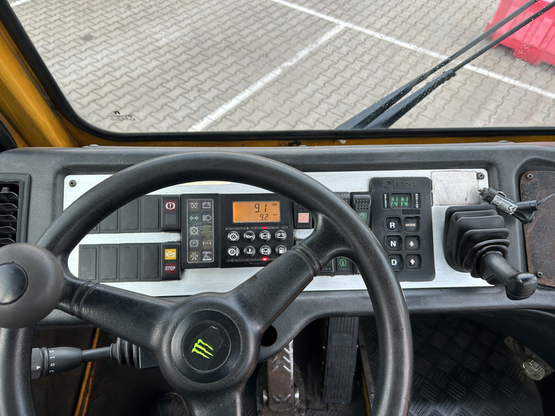 Terberg YT 182 / Cummins / Allison / 2008 / Terminal Tractor - Cabeza tractora: foto 4 Terberg YT 182 / Cummins / Allison / 2008 / Terminal Tractor - Cabeza tractora: foto 4