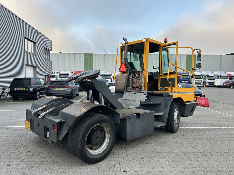 Terberg YT 182 / Cummins / Allison / 2008 / Terminal Tractor - Cabeza tractora: foto 2 Terberg YT 182 / Cummins / Allison / 2008 / Terminal Tractor - Cabeza tractora: foto 2