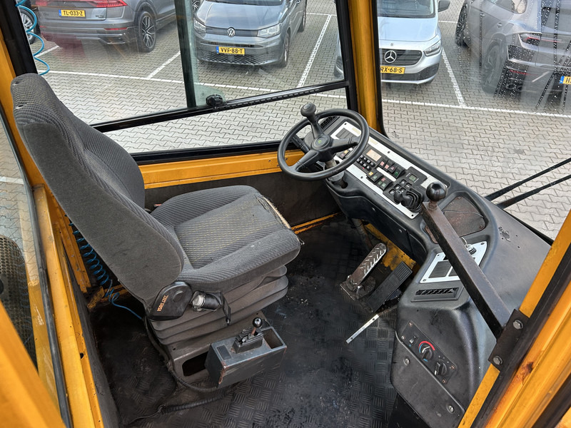 Terberg YT 182 / Cummins / Allison / 2008 / Terminal Tractor - Cabeza tractora: foto 3 Terberg YT 182 / Cummins / Allison / 2008 / Terminal Tractor - Cabeza tractora: foto 3