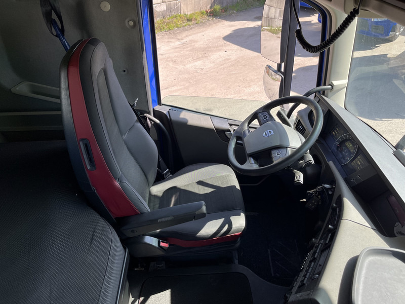 Volvo FH 420 Globetrotter / 921 dkm / 2 Tanks / VEB+ / APK TUV 05-25 - Cabeza tractora: foto 3 Volvo FH 420 Globetrotter / 921 dkm / 2 Tanks / VEB+ / APK TUV 05-25 - Cabeza tractora: foto 3