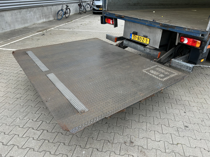 Camión caja cerrada DAF CF 250 FA / 798 dkm / Box Truck / Loadlift 2000 kg / NL Truck: foto 11