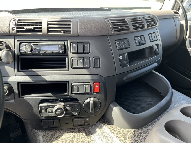 DAF CF 260 FA / 18 Ton / 93 dkm / Box / Laadklep / APK 09-25 - Camión caja cerrada: foto 5 DAF CF 260 FA / 18 Ton / 93 dkm / Box / Laadklep / APK 09-25 - Camión caja cerrada: foto 5