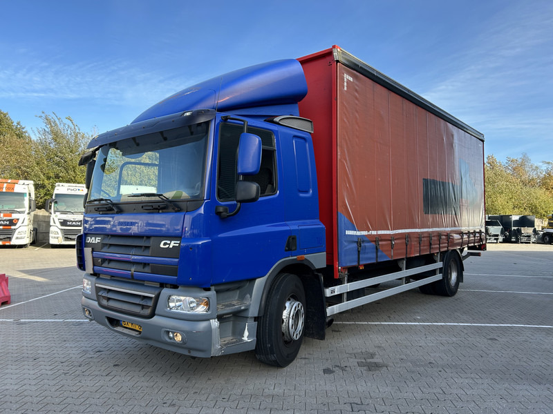 Camión lona DAF CF 75 310 Euro 5 / Curtainside Box / Loadlift / Trailer Coupling: foto 19