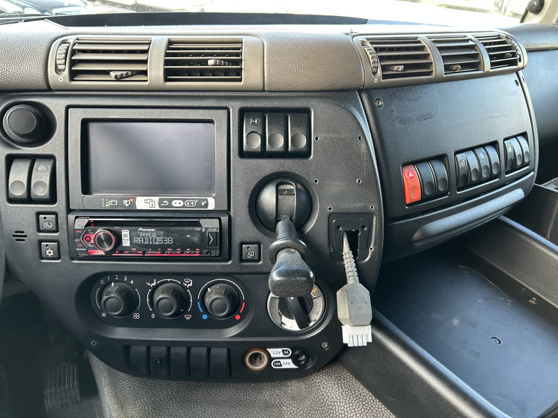 Camión lona DAF CF 75 310 Euro 5 / Curtainside Box / Loadlift / Trailer Coupling: foto 6