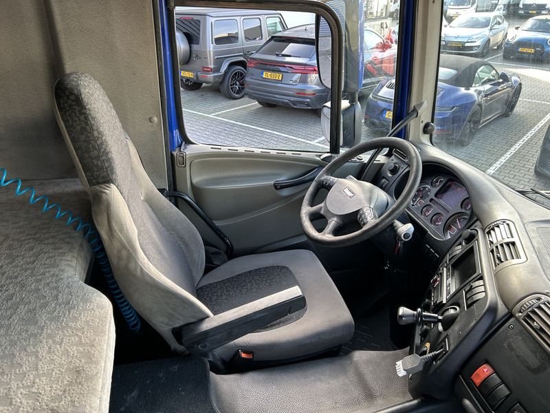 DAF CF 75 310 Euro 5 / Curtainside Box / Loadlift / Trailer Coupling - Camión lona: foto 3 DAF CF 75 310 Euro 5 / Curtainside Box / Loadlift / Trailer Coupling - Camión lona: foto 3