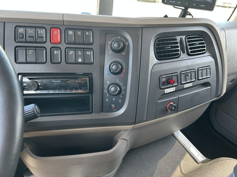 DAF LF 320 FA / Effer 175.2/c3s Crane / 363 dkm / Plateau / NL Truck - Camión grúa: foto 5 DAF LF 320 FA / Effer 175.2/c3s Crane / 363 dkm / Plateau / NL Truck - Camión grúa: foto 5