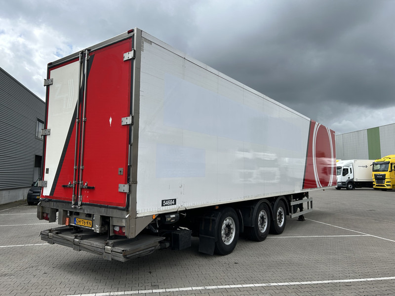 H.T.F HZO 39 / Heiwo / Isolated Box / Steer + Lift Axle / Loadlift 2500 kg - Semirremolque caja cerrada: foto 2 H.T.F HZO 39 / Heiwo / Isolated Box / Steer + Lift Axle / Loadlift 2500 kg - Semirremolque caja cerrada: foto 2