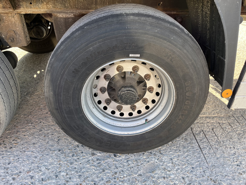 Semirremolque frigorífico Krone Cool Liner / Carrier Vector 1850 mt / Frigo Box / Loadlift / NL Trailer: foto 13 Semirremolque frigorífico Krone Cool Liner / Carrier Vector 1850 mt / Frigo Box / Loadlift / NL Trailer: foto 13