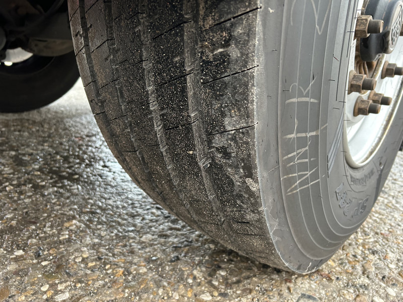 Semirremolque lona Krone Profi Liner / Schuifzeil / Kooi Aap / Stuur + Liftas / APK 05-26: foto 11 Semirremolque lona Krone Profi Liner / Schuifzeil / Kooi Aap / Stuur + Liftas / APK 05-26: foto 11