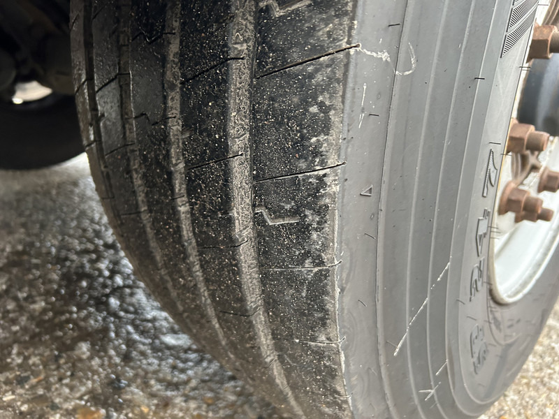 Semirremolque lona Krone Profi Liner / Schuifzeil / Kooi Aap / Stuur + Liftas / APK 05-26: foto 9 Semirremolque lona Krone Profi Liner / Schuifzeil / Kooi Aap / Stuur + Liftas / APK 05-26: foto 9