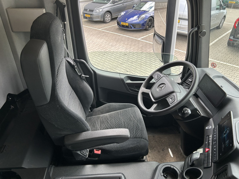 Mercedes-Benz Actros 2124 / Carrier Supra 850 -30 gr / Koeler / Laadklep / APK 03-26 - Camión frigorífico: foto 3 Mercedes-Benz Actros 2124 / Carrier Supra 850 -30 gr / Koeler / Laadklep / APK 03-26 - Camión frigorífico: foto 3