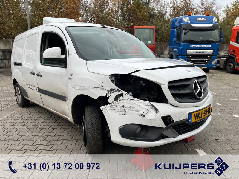 Mercedes-Benz Citan 109 CDI / Extra Lang / UNFALL / DAMAGE - Furgoneta pequeña: foto 1 Mercedes-Benz Citan 109 CDI / Extra Lang / UNFALL / DAMAGE - Furgoneta pequeña: foto 1
