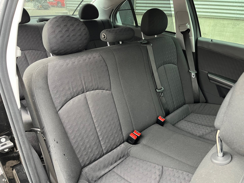 Mercedes-Benz E-Klasse / Limousine / 240 Avantgarde / 4-Matic / 8-pers / APK/TUV 09-2026 - Sedan: foto 5 Mercedes-Benz E-Klasse / Limousine / 240 Avantgarde / 4-Matic / 8-pers / APK/TUV 09-2026 - Sedan: foto 5