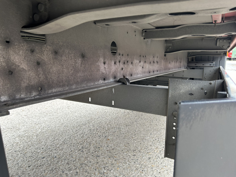 Schmitz Cargobull SCB S3B / Box Trailer / 2x Liftas / APK TUV 10-26 - Semirremolque caja cerrada: foto 5 Schmitz Cargobull SCB S3B / Box Trailer / 2x Liftas / APK TUV 10-26 - Semirremolque caja cerrada: foto 5