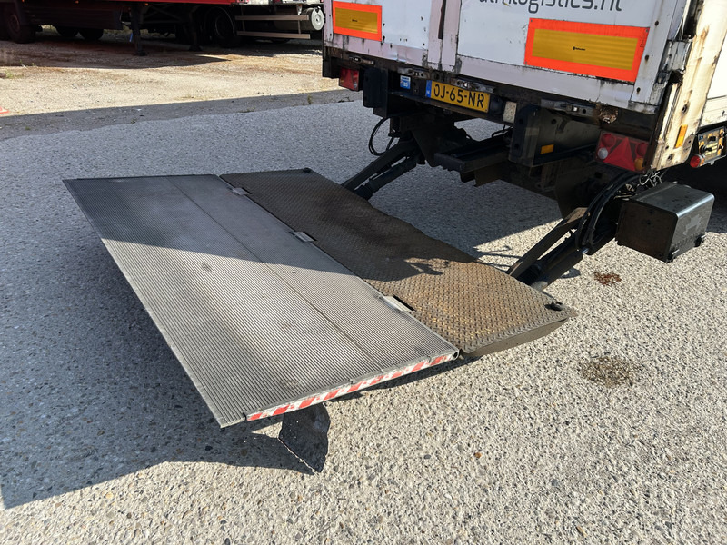 Van Hool 3B2014 / Box Trailer / BPW Drum / Loadlift / NL Trailer - Semirremolque caja cerrada: foto 5 Van Hool 3B2014 / Box Trailer / BPW Drum / Loadlift / NL Trailer - Semirremolque caja cerrada: foto 5