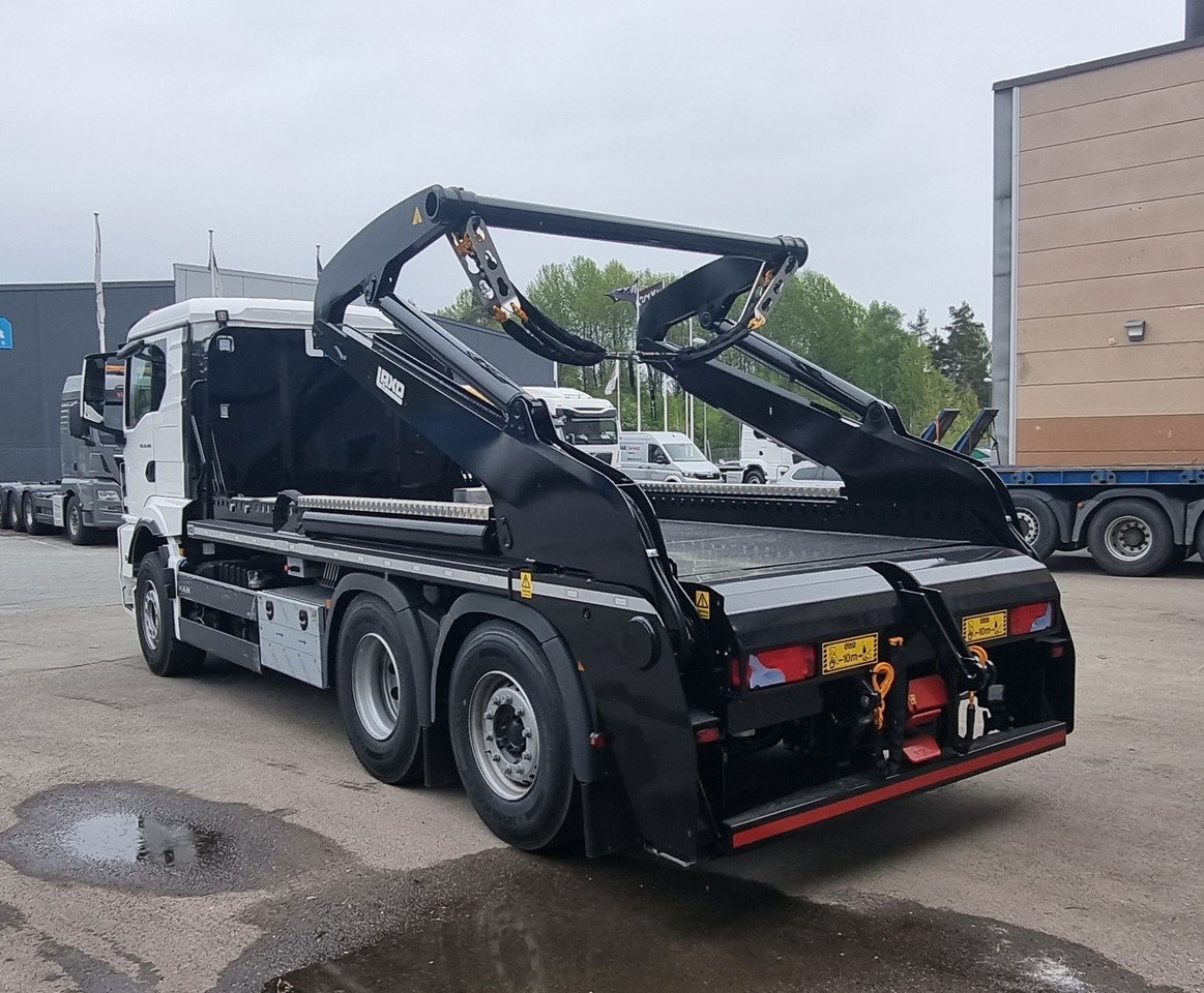 Camión portacontenedor de cadenas TGS 26.400 Liftdumper 6×2-4 BL Laxo: foto 9