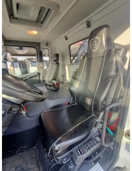 Scania P370 P370 met Laadkraan Hiab XS288 en haakarm 21T - Camión: foto 3 Scania P370 P370 met Laadkraan Hiab XS288 en haakarm 21T - Camión: foto 3