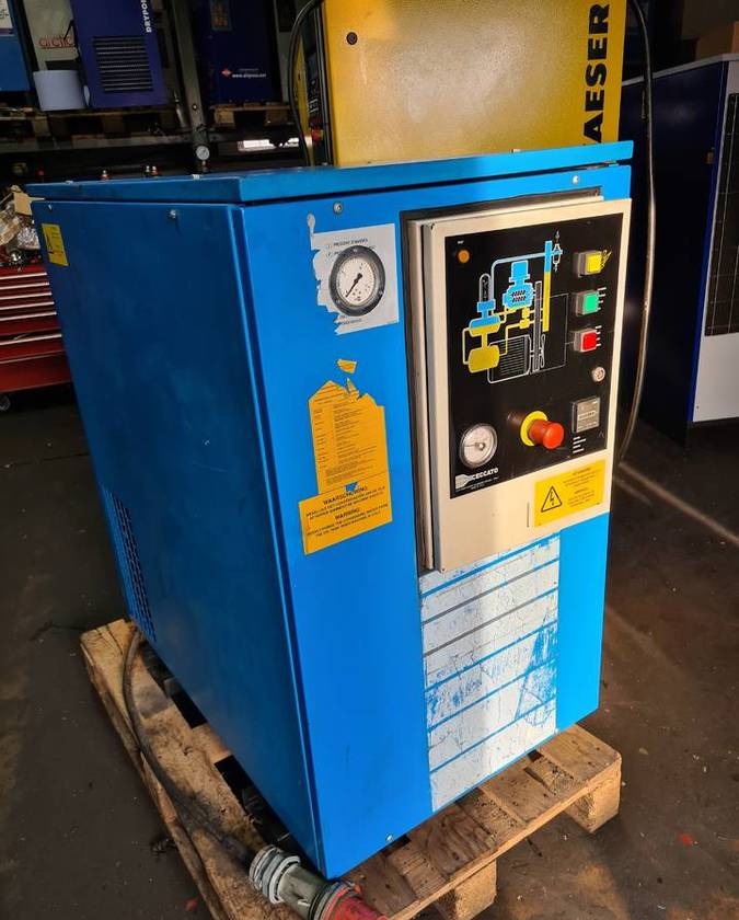 Kompresor śrubowy AIRPRESS, CECCATO 15 kw - Compresor de aire: foto 2 Kompresor śrubowy AIRPRESS, CECCATO 15 kw - Compresor de aire: foto 2