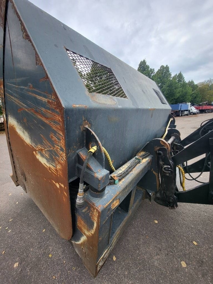 Volvo Kärkikippikauha - Cazo para Maquinaria de construcción: foto 3 Volvo Kärkikippikauha - Cazo para Maquinaria de construcción: foto 3