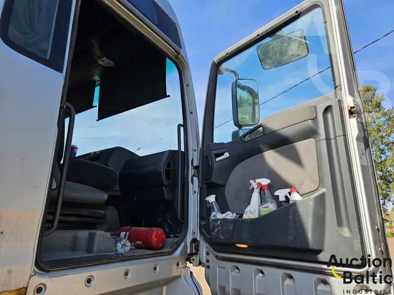 MAN TGA18.430 - Cabeza tractora: foto 5 MAN TGA18.430 - Cabeza tractora: foto 5