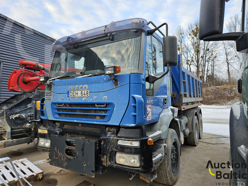 Iveco 260 E44 - Camión volquete: foto 1 Iveco 260 E44 - Camión volquete: foto 1
