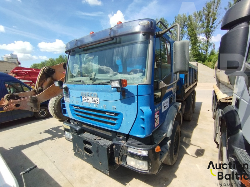Iveco 260 E44 - Camión volquete: foto 5 Iveco 260 E44 - Camión volquete: foto 5