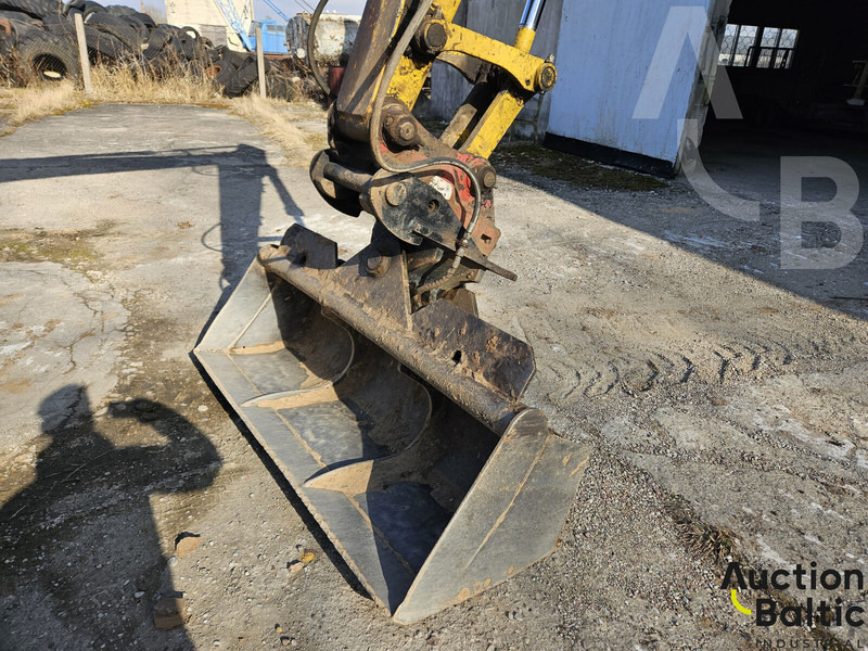 Excavadora de ruedas Komatsu PW130ES-6K: foto 17