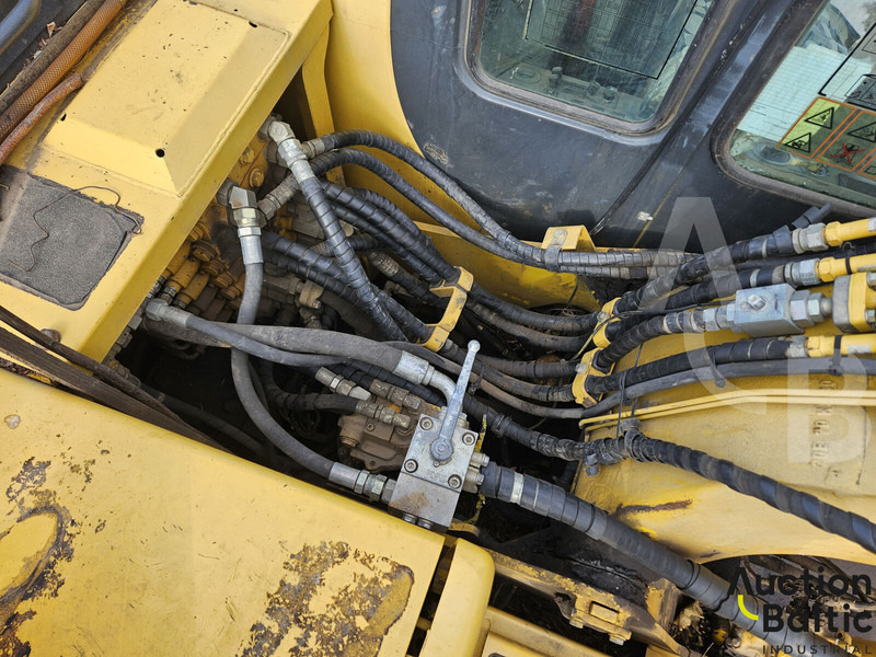 Excavadora de ruedas Komatsu PW130ES-6K: foto 8