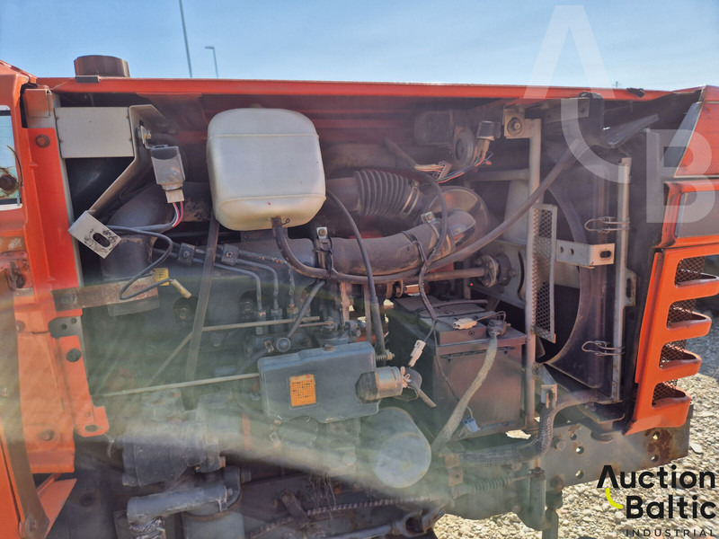 Tractor Kubota L1-205D: foto 6