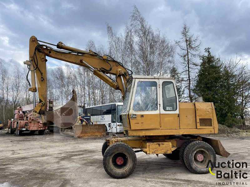 Excavadora de ruedas Liebherr A 900 C: foto 1