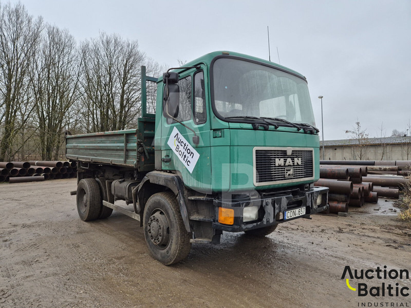 MAN 18.222 - Camión volquete: foto 2 MAN 18.222 - Camión volquete: foto 2