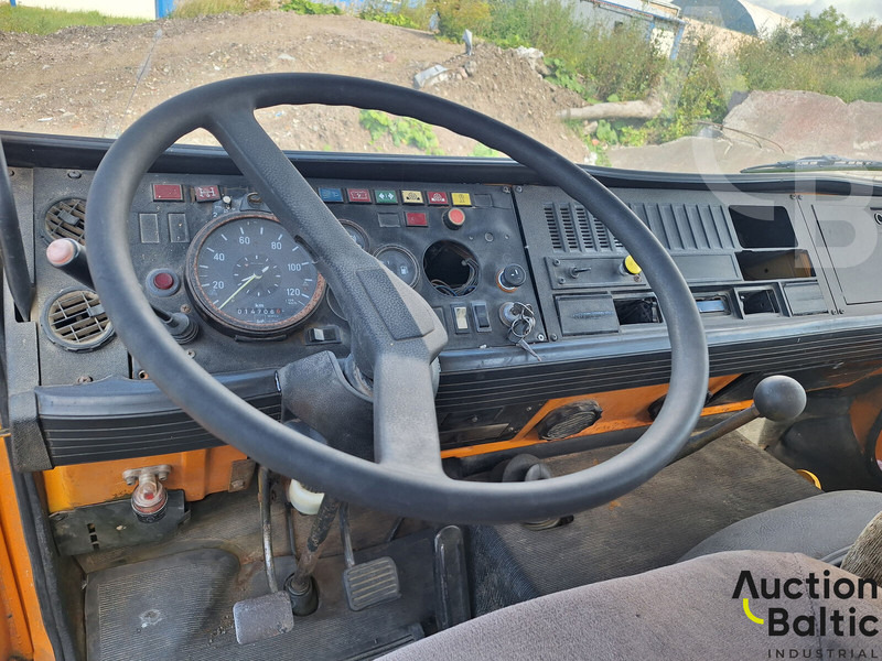 Camión caja abierta, Camión grúa Magirus 130 M 8: foto 7