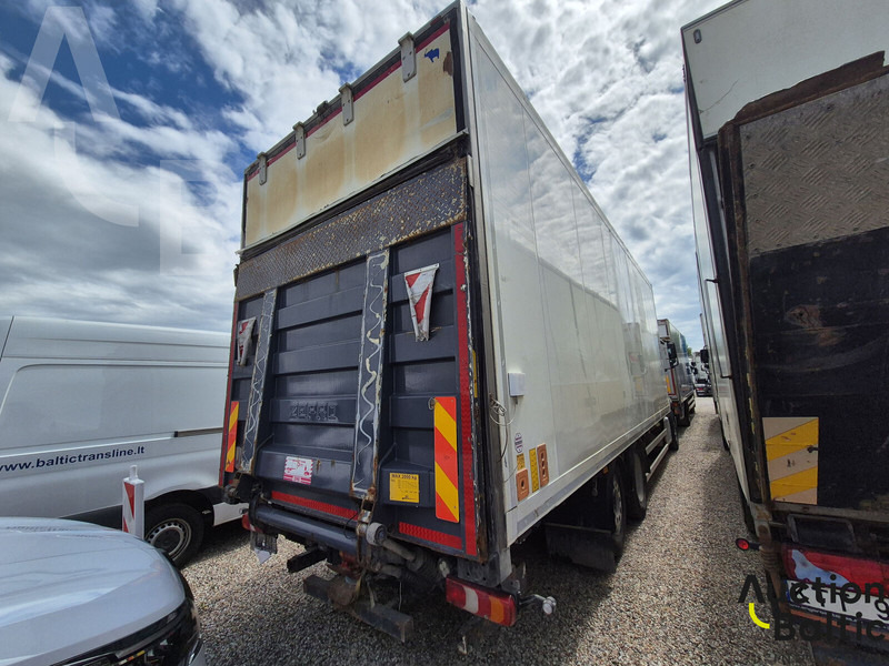 Mercedes-Benz Actros 2551 - Camión caja cerrada: foto 3 Mercedes-Benz Actros 2551 - Camión caja cerrada: foto 3