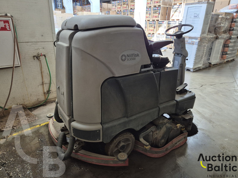 Nilfisk SC6500 - Barredora vial: foto 4 Nilfisk SC6500 - Barredora vial: foto 4