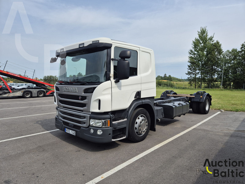 Scania P 450 - Camión chasis: foto 1 Scania P 450 - Camión chasis: foto 1