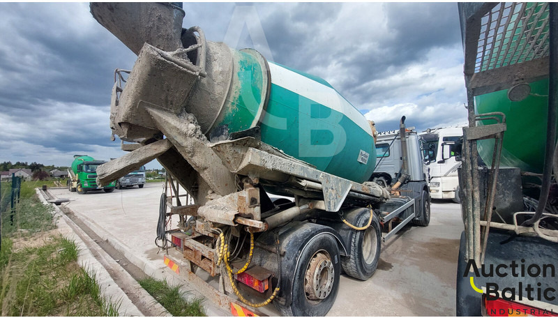 Scania P 94 GB - Camión hormigonera: foto 3 Scania P 94 GB - Camión hormigonera: foto 3