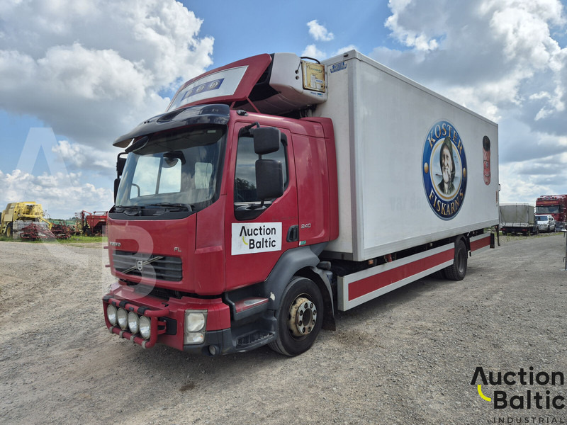 Volvo FL240 - Camión frigorífico: foto 2 Volvo FL240 - Camión frigorífico: foto 2