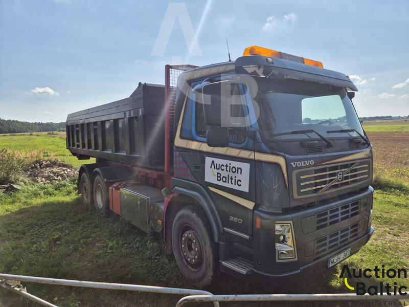 Volvo FM12 - Camión volquete: foto 2 Volvo FM12 - Camión volquete: foto 2
