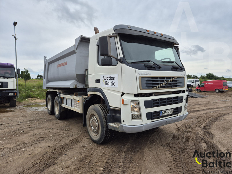 Volvo FM12 - Camión volquete: foto 2 Volvo FM12 - Camión volquete: foto 2