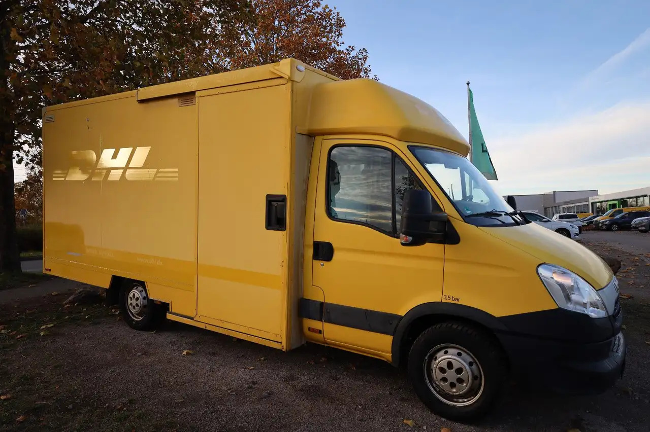 Iveco Daily/ Regalsystem/Luftfeder/1. Hand - Furgoneta caja cerrada: foto 1 Iveco Daily/ Regalsystem/Luftfeder/1. Hand - Furgoneta caja cerrada: foto 1