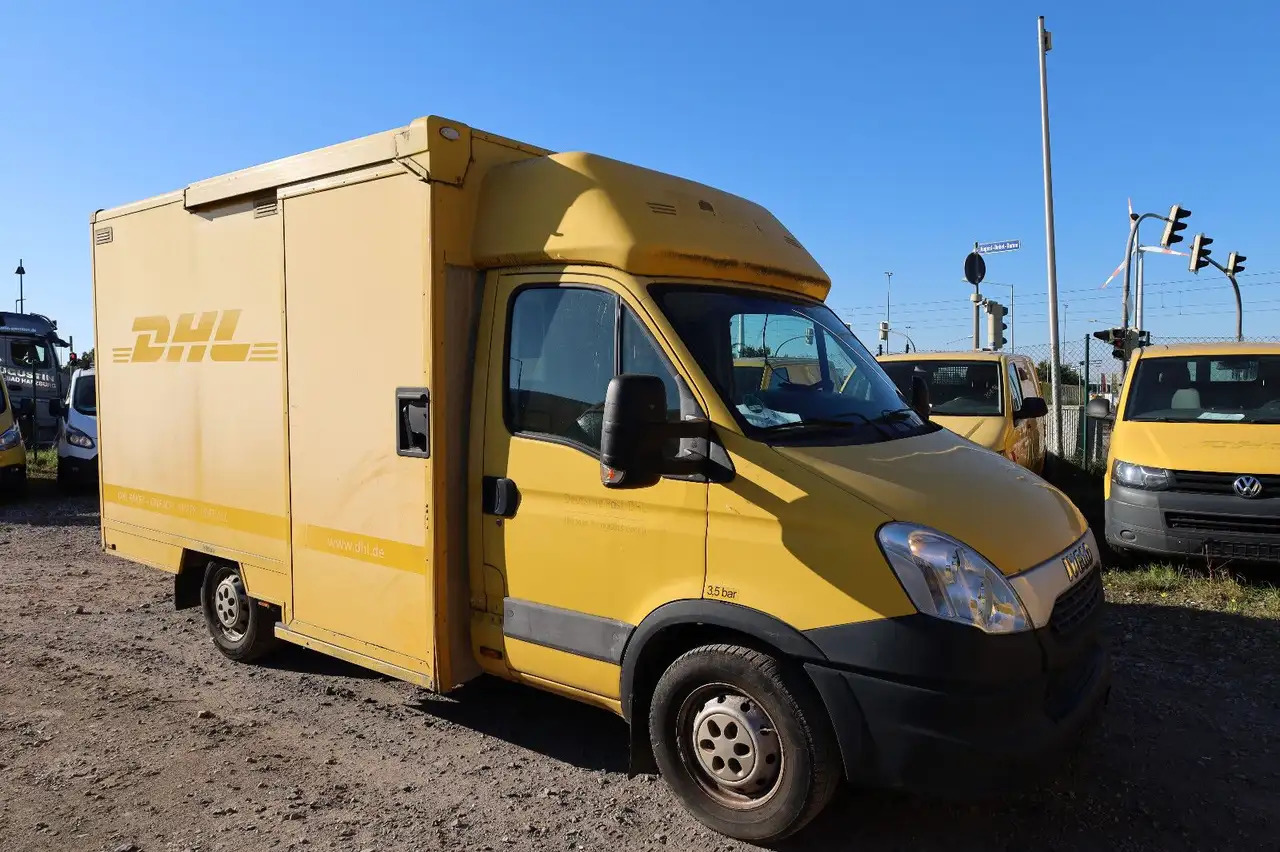 Iveco Daily/ Regalsystem/Luftfeder/KURZ/1. Hand - Furgoneta caja cerrada: foto 1 Iveco Daily/ Regalsystem/Luftfeder/KURZ/1. Hand - Furgoneta caja cerrada: foto 1