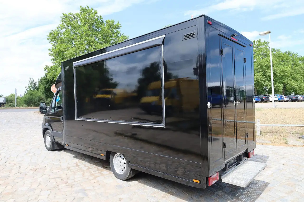 Iveco IS35SI2AA/ FOODTRUCK/Daily - Camión tienda: foto 5 Iveco IS35SI2AA/ FOODTRUCK/Daily - Camión tienda: foto 5