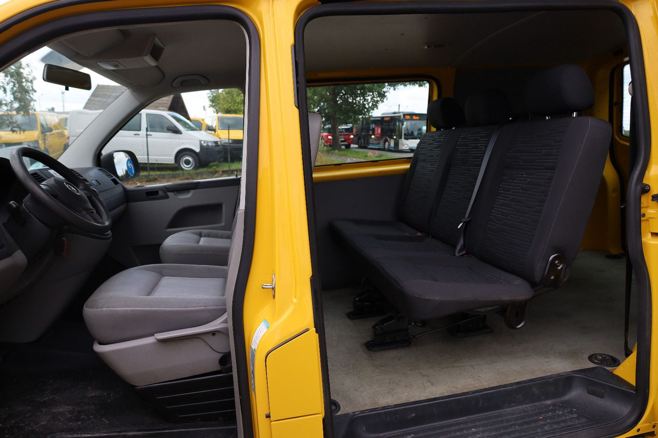 Volkswagen T5 Transporter Kasten-Kombi 2.0 TDI/EU5/5-Sitze - Furgoneta pequeña: foto 2 Volkswagen T5 Transporter Kasten-Kombi 2.0 TDI/EU5/5-Sitze - Furgoneta pequeña: foto 2