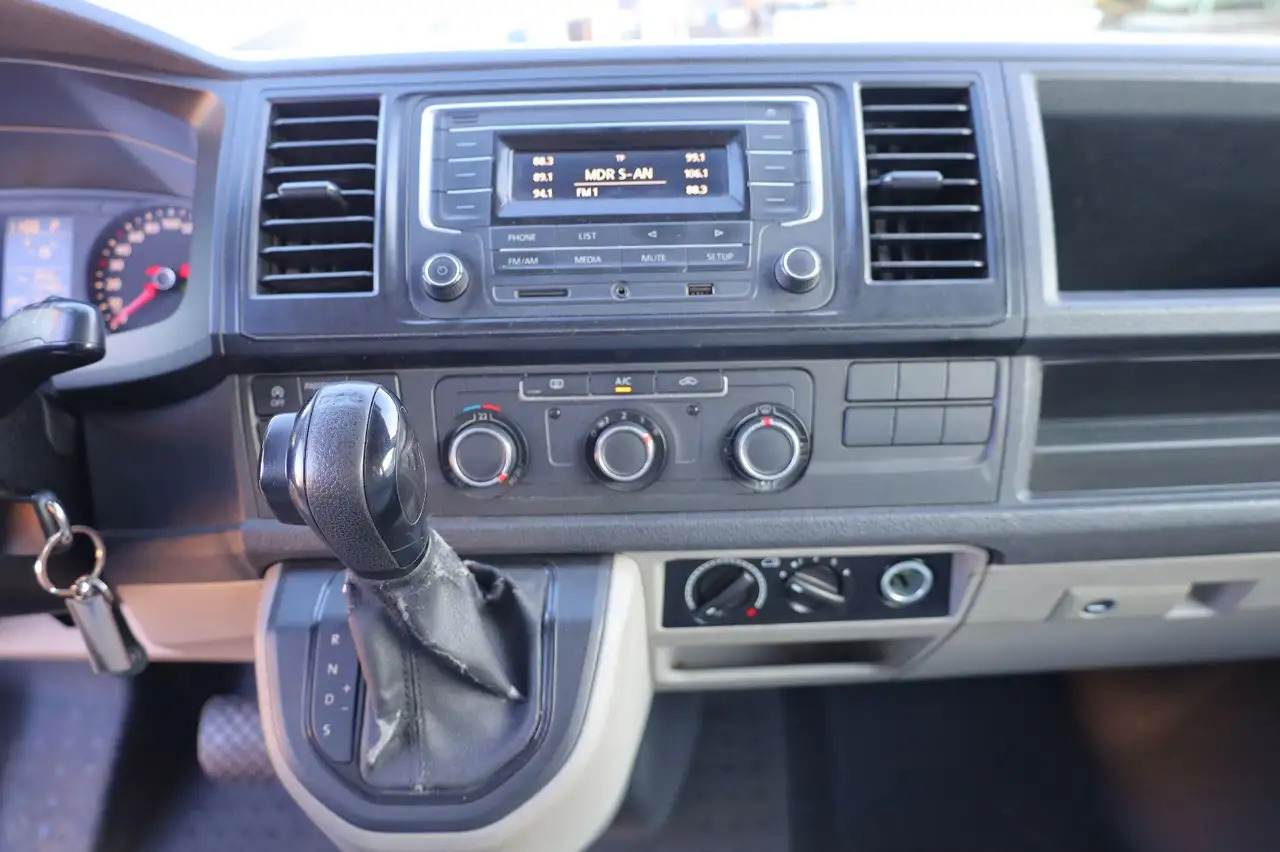 Coche nuevo Volkswagen T6 Transporter / 2.0 TDI/EU6/1.Hand: foto 14