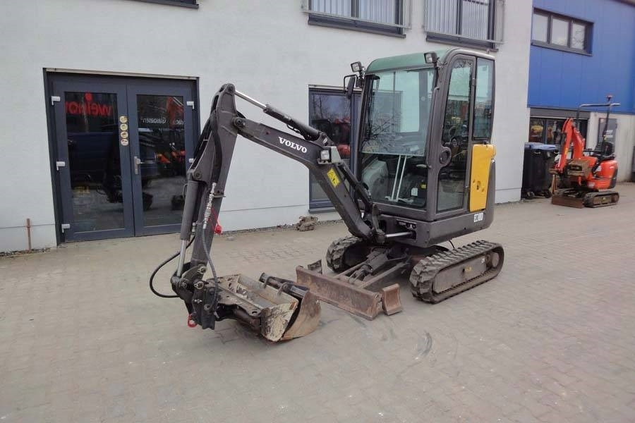 Volvo EC18D Löffelpaket - Miniexcavadora: foto 1 Volvo EC18D Löffelpaket - Miniexcavadora: foto 1