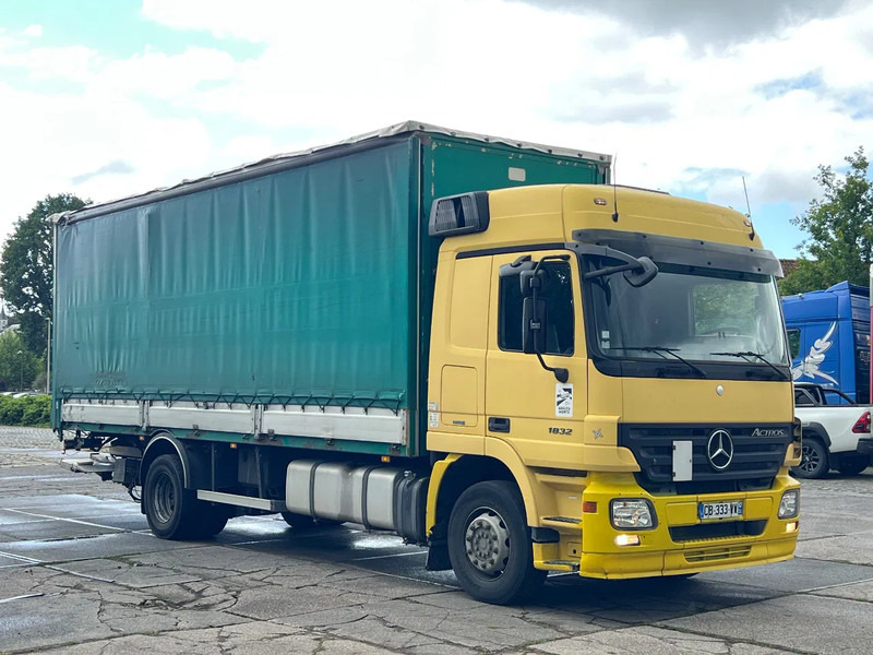 Mercedes-Benz Actros 1832 V6***3Pedal EPS***AIRCO-***Actros 1832*** - Camión caja cerrada: foto 1 Mercedes-Benz Actros 1832 V6***3Pedal EPS***AIRCO-***Actros 1832*** - Camión caja cerrada: foto 1