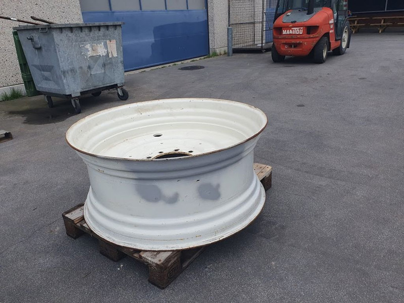 New Holland velgen 18x42 - Llanta: foto 3 New Holland velgen 18x42 - Llanta: foto 3